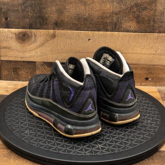 NIKE AIR JORDN TAKE FLIGHT KIDS ATHLETIC SHOES BASKETBALL BLACK PURPLE SIZE 6Y - Picture 6 of 9